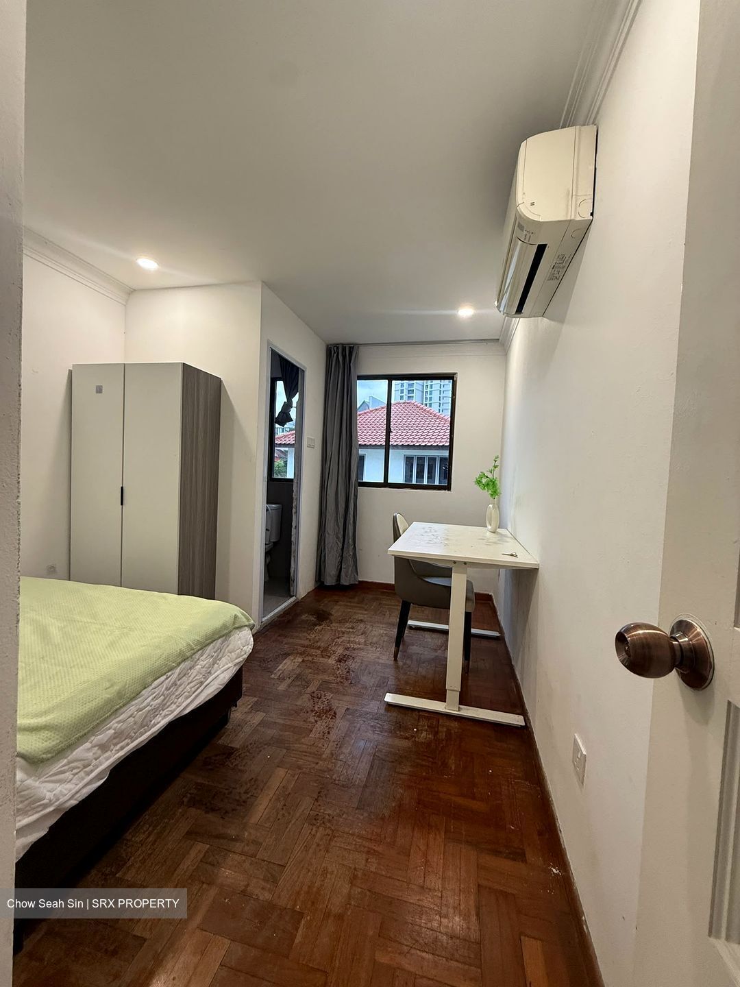 Ceylon Road (D15), Terrace #597584581